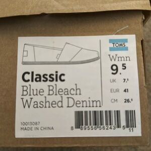 Classic blue bleach washed denim 9.5